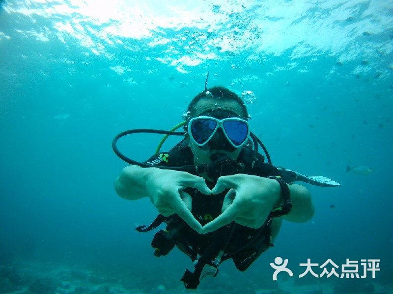 请问下图是什么日本动漫?游戏画面