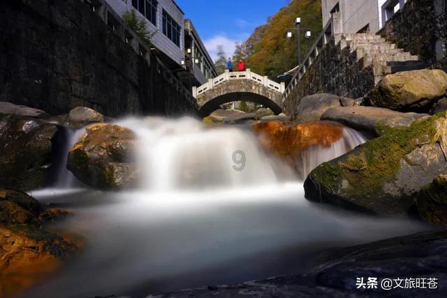 时尚民族风装扮